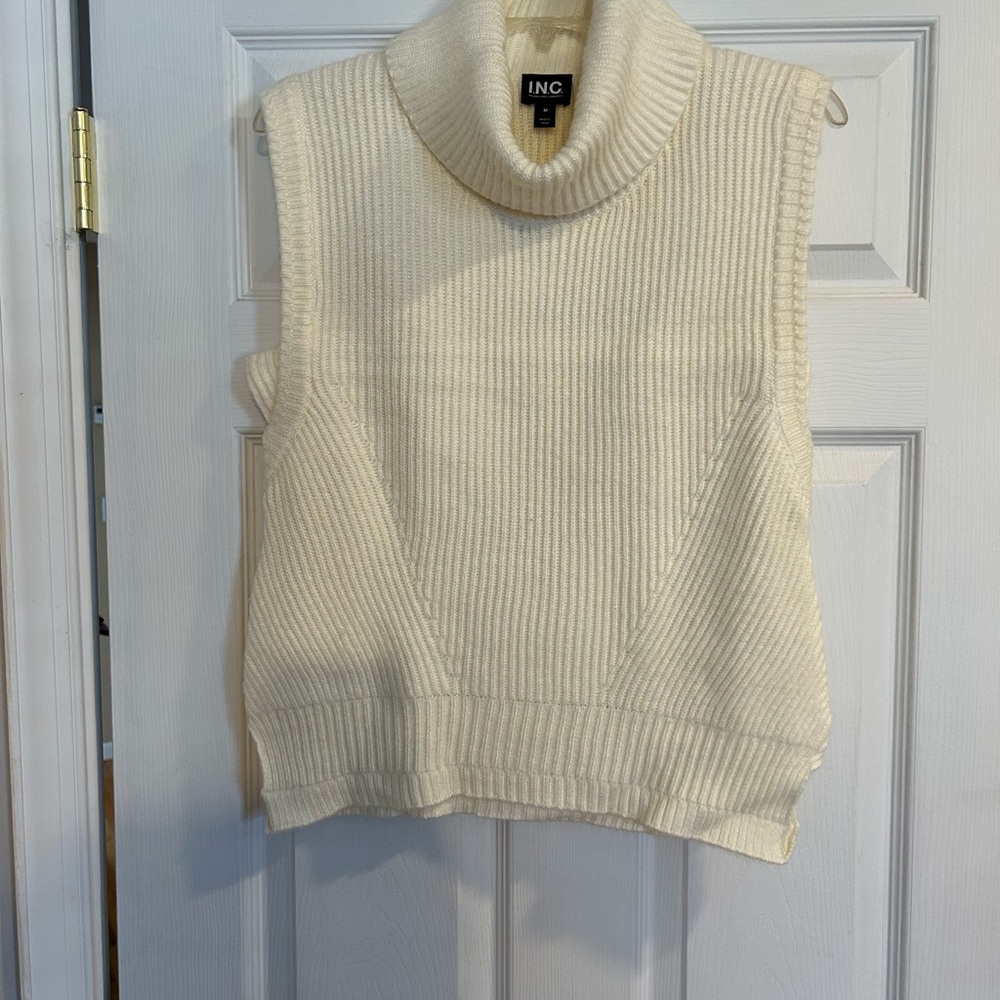 INC International Concepts Women's Turtleneck Sleeveless Neck Sweater